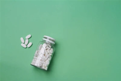 Èske asid folik ak vitamin B9 menm bagay la?